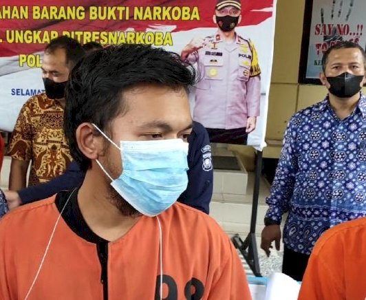 Direktorat Reserse Narkoba Polda Sumsel menangkap dua pemuda asal Yogyakarta yang membawa 14 kilogram lebih ganja kering dari Aceh/ist