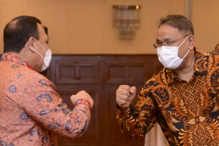 Ketua KPK Firli Bahuri bersama Ketua Umum JMSI Teguh Santosa./RMOL