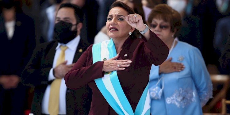 Xiomara Castro dilantik sebagai Presiden Honduras. (Net/rmolsumsel.id)