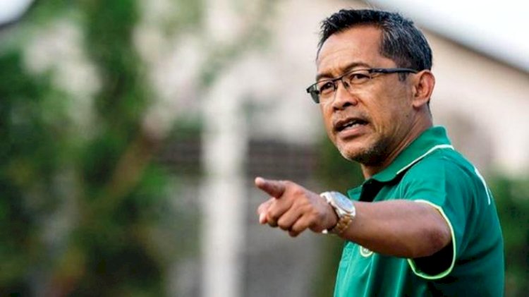 Pelatih Persebaya Surabaya Aji Santoso. (Net/rmolsumsel.id)