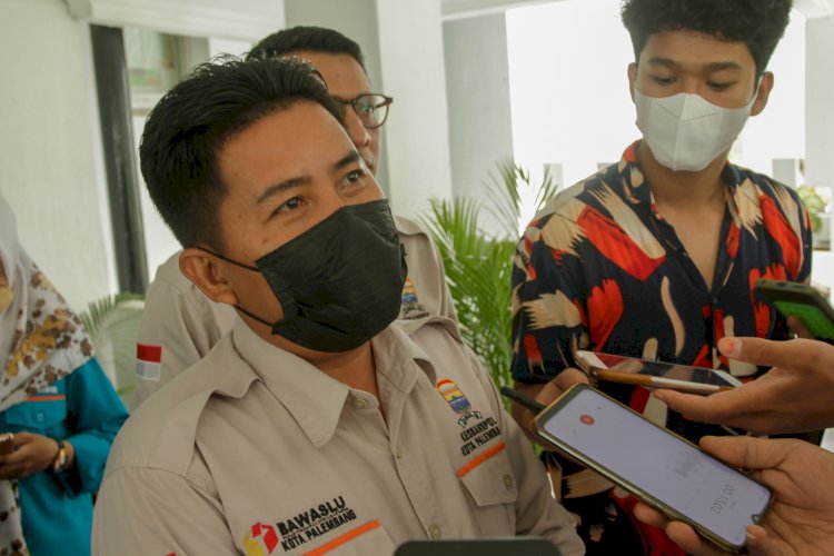 Ketua Bawaslu Palembang, M Taufik. (Humaidy Aditya Kenedy/Rmolsumsel.id). 