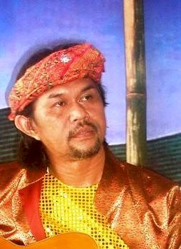 Direktur Komunitas Budaya Batanghari Sembilan,  Vebri Al Lintani