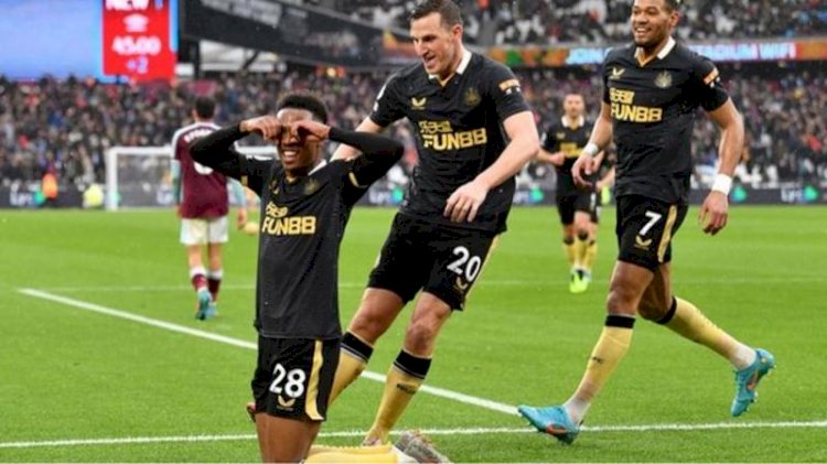 Joe Willock  membuat skor menjadi imbang  saat meladeni West Ham United/net
