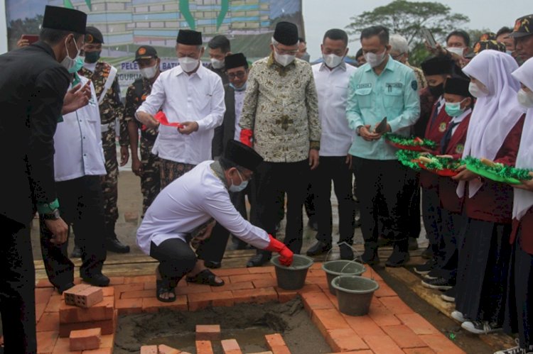  Ketua Umum Pengurus Besar Nahdatul Ulama (PBNU), Yahya Khalil Staquf pada acara Groundbreaking Perguruan Tinggi NU di Kota Palembang/Foto:RMOL