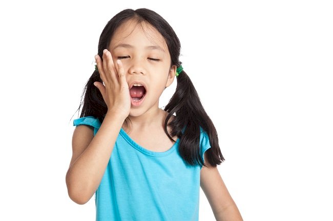 Ilustrasi anak yang mengalami sakit gigi. (Net/rmolsumsel.id)