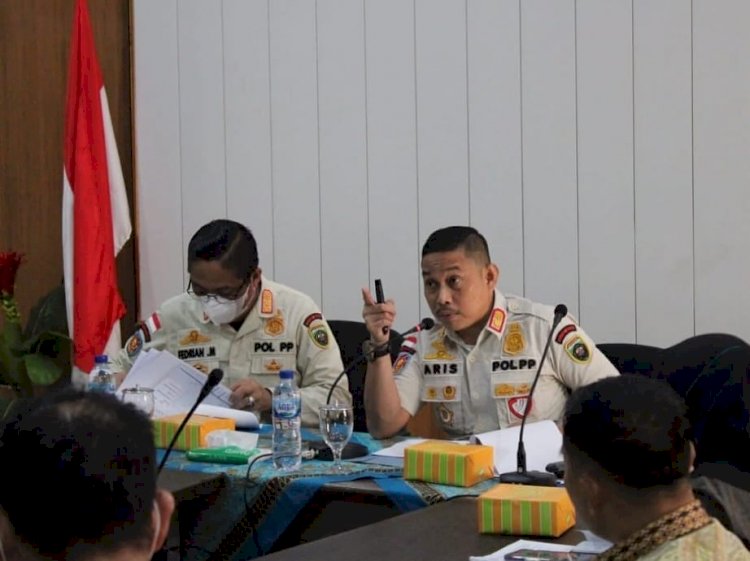Kasat Polisi Pamong Praja (Pol PP) Provinsi Sumatera Selatan Aris Saputra