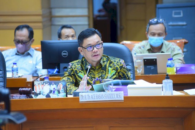 Wakil Ketua Komisi VIII DPR RI Ace Hasan Syadzily saat memimpin rapat Panja BPIH Komisi VIII DPR dengan Dirjen PHU Kementerian Agama, Rabu (16/3). (DPR RI/rmolsumsel.id)