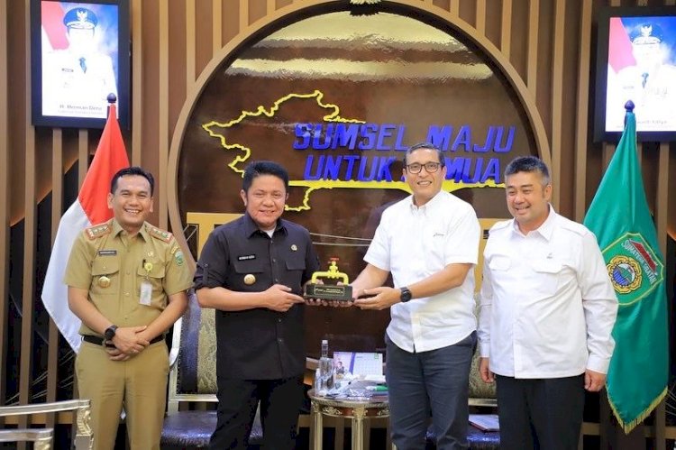 Pertemuan Gubernur Sumsel Herman Deru serta Direksi PT Pertamina Gas Negara. (ist/rmolsumsel.id)