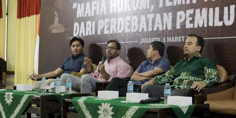 Haris Azhar saat berkunjung ke LBH PP Muhammadiyah, Selasa (22/3). (RMOL)
