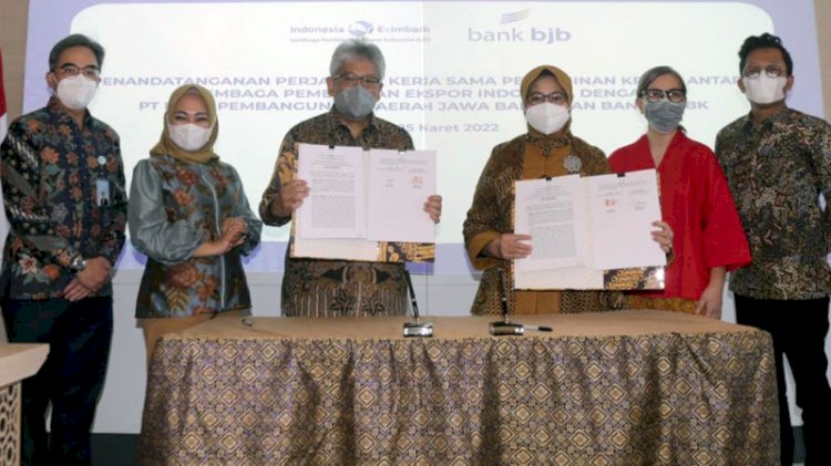 Penandatangan kerjasama bank bjb dengan LPEi di Jakarta, Jumat (25/3)./Dok