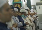 Potret Antusias Jemaah di Masjid Agung Palembang Saat Tarawih Pertama