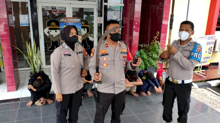 Tim opsnal Polsek Ilir Barat (IB) I Palembang berhasil mengamankan sebanyak tujuh pemuda yang diketahui akan melakukan aksi tawuran, Selasa (5/4). (Ist/Rmolsumsel.id). 