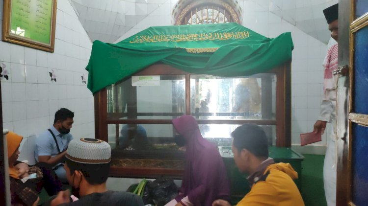 Makam Kiai Marogan banyak dikunjungi peziarah selama Ramadan. (Humaidy Aditya Kenedy/Rmolsumsel.id). 