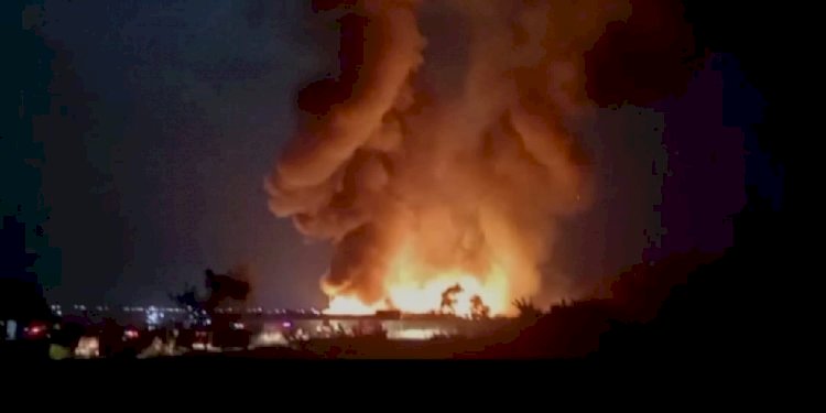Kebakaran yang menimpa kawasan padat penduduk di Asahan Sumatera Utara. (ist/rmolsumsel.id)