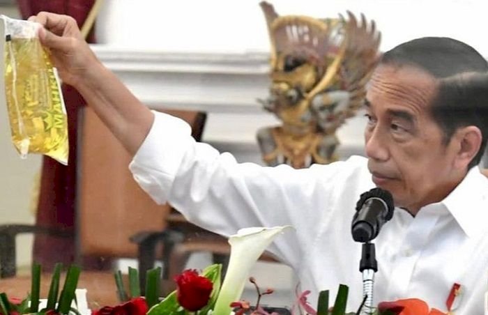 Presiden Joko Widodo meminta Kejaksaan Agung tuntaskan pengusutan kasus mafia minyak goreng yang tengah diproses hukum/net