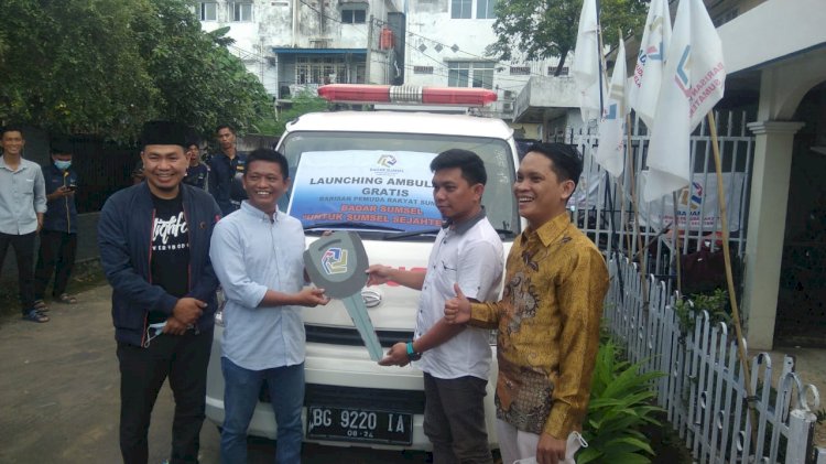 Prosesi serah terima bantuan 1 unit ambulans kepada BADAR Sumsel dari CSR Bomba Grup. (Ist/rmolsumsel.id)