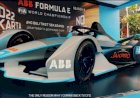 Sambut Jakarta E-Prix, Replika Mobil Formula E Dipajang di Bundaran HI
