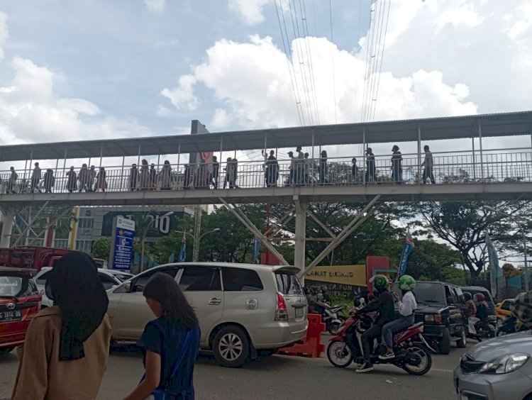 Kondisi kemacetan yang terjadi di kawasan wisata di Jakabaring, Palembang. (Mita Rosnita/rmolsumsel.id)