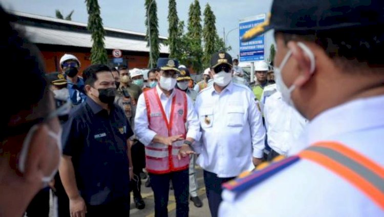 Menhub Budi Karya Sumadi bersama beberapa menteri dan pejabat terkait meninjau kesiapan Pelabuhan Panjang menyambut arus balik Lebaran 2022, Rabu (4/5). (Kemenhub/rmolsumsel.id)