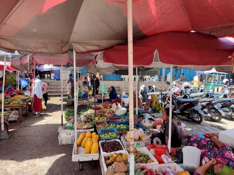 Suasana pedagang di Pasar Palimo/Humaidy Aditya Kenedy