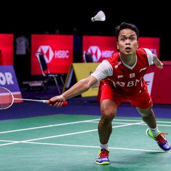 Anthony Sinisuka Ginting membuka poin bagi Indonesia saat mengalahkan China di perempat final Thomas Cup 2022, Kamis malam (12/5). (bwf/rmolsumsel.id)