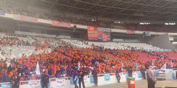 Ribuan buruh padati tribun Stadion Utama Gelora Bung Karno/RMOL