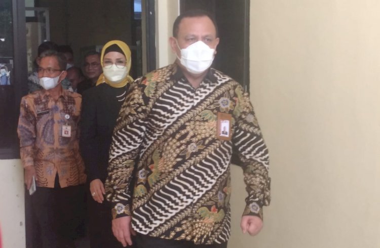 Ketua KPK Firli Bahuri tiba di Gedung DPRD Sumsel/Foto:Dudy Oskandar