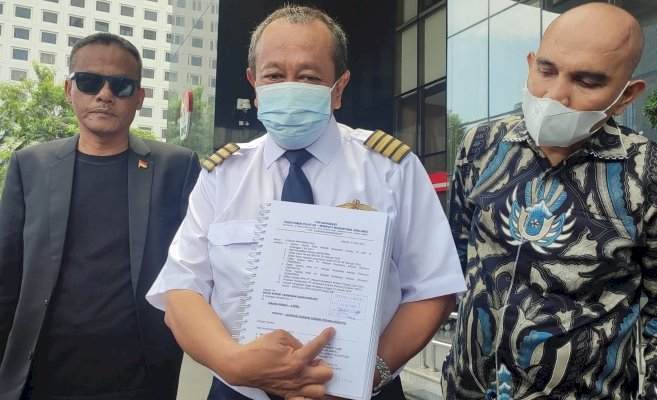 Mantan karyawan dan pilot Merpati Airlines melaporkan direksi ke KPK atas dugaan korupsi/RMOL