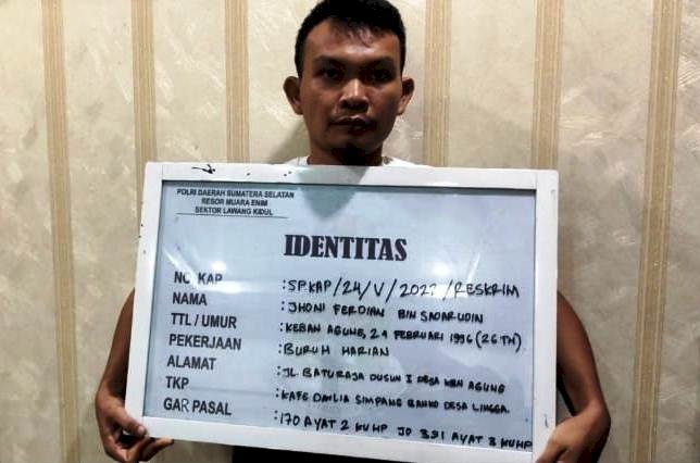 Pelaku penganiayaan di Kafe Dahlia yang tewaskan korban berhasil ditangkap Tim Gabungan Polres Muara Enim. (Ist/rmolsumsel.id)