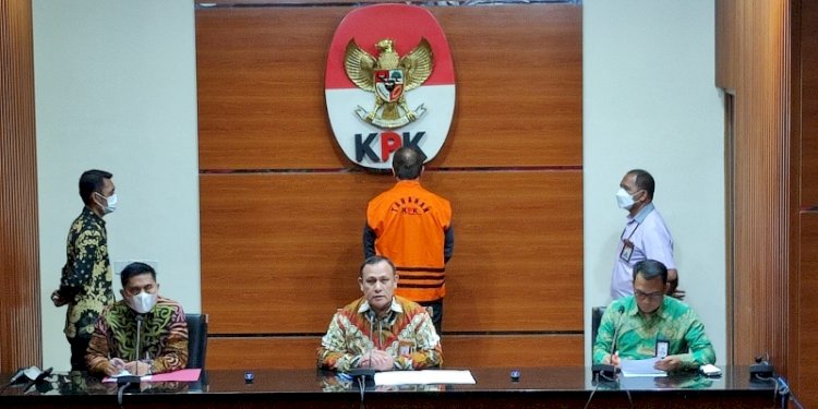  Ketua KPK, Firli Bahuri mengumumkan penahanan tersangka asus dugaan korupsi terkait pengadaan Helikopter Angkut AW-101 di TNI AU tahun 2016-2017/RMOL
