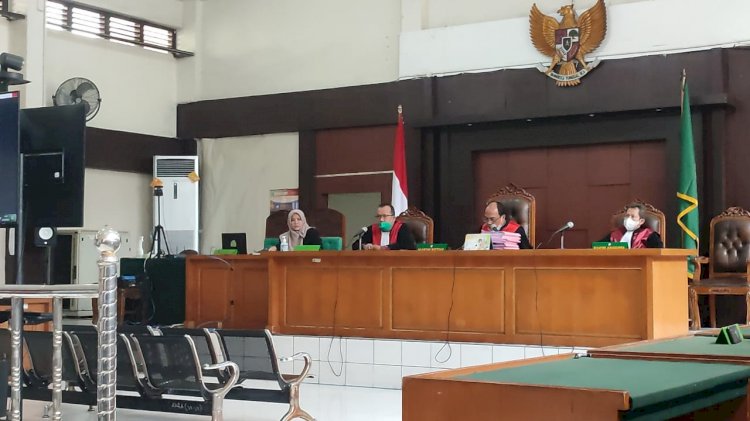 Tujuh terdakwa kasus fasilitas lapangan bola di OKU Selatan dijatuhi vonis oleh majelis hakim Pengadilan Tipikor Palembang /ist