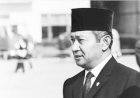 Pemberian Gelar Pahlawan Nasional ke Soeharto Tidak Tepat