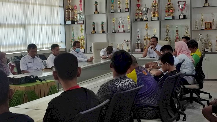 Dispopar Muba melakukan pendaftaran ulang atlet yang dinyatakan lulus dalam seleksi PPLPD. (Ist). 