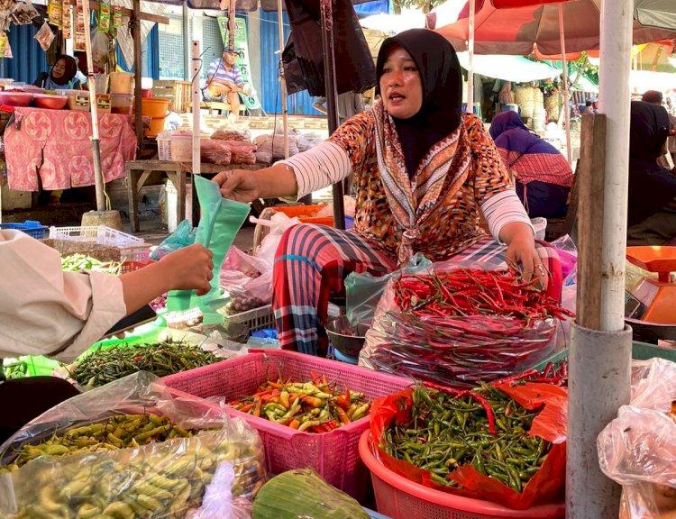 Pedagang cabai merah di pasar KM 5 Palembang/ist
