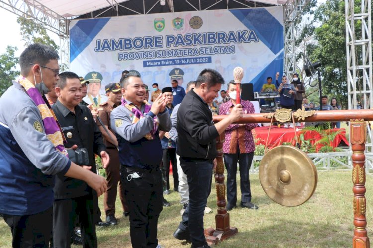 Gubernur Sumsel Herman Deru saat membuka kegiatan Jambore Purna Paskibraka Indonesia (PPI) 2022. (noviansyah/rmolsumsel.id) 
