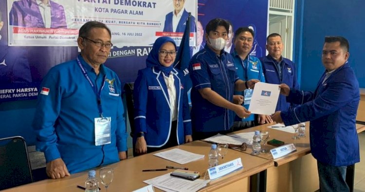 Syahrul Effendi, SH atau yang akrab disapa H Kalok  resmi memimpin Partai Demokrat Kota Pagar Alam periode 2022-2027. (ist/rmolsumsel.id)