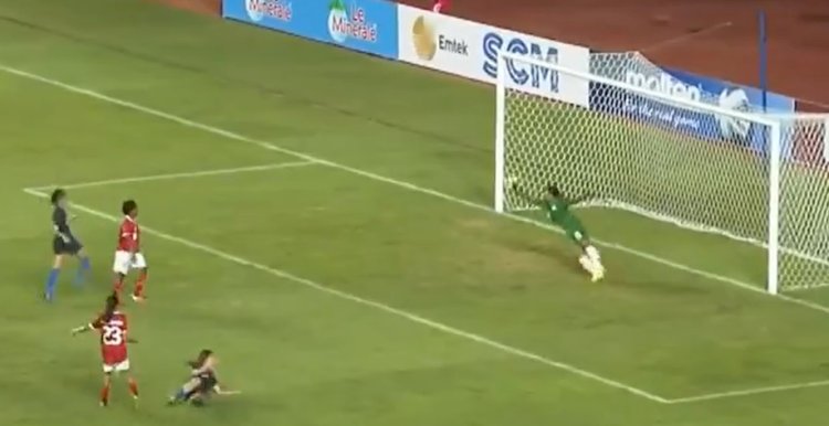 Claudia Scheunemann berhasil mencetak gol ke gwang Singapura/repro