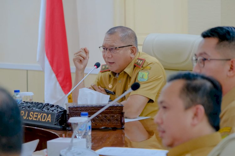 Pj Sekda Muba Musni Wijaya saat memimpin rapat persiapan kontingen Muna ikuti POPDA Sumsel ke-XV/Ist