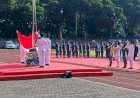 Tali Pengait Bendera Putus di HUT RI Pemkot Solo, Paskibra Bentangkan Merah Putih dengan Tangan