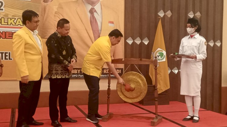 Ketua DPD Golkar Sumsel, H Bobby Adhityo Rizaldi membuka kegiatan Musdalub kabupaten Muara Enim tahun 2022.