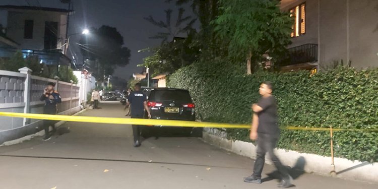 TKP rumah dinas mantan Kadiv Propam Irjen Ferdy Sambo di Komplek Polri, Duren Tiga, Jakarta Selatan dipasangi garis polisi/RMOL