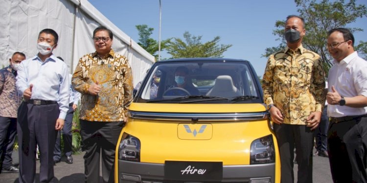 peluncuran produksi perdana Wuling Air EV di PT. SAIC General Motors Wuling (SGMW) Motor Indonesia Cikarang, Jawa Barat. (Istimewa/net)