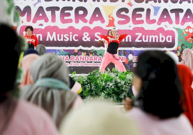 Senam Zumba bersama yang digelar ratusan Srikandi Ganjar Sumsel. (ist/rmolsumsel.id)