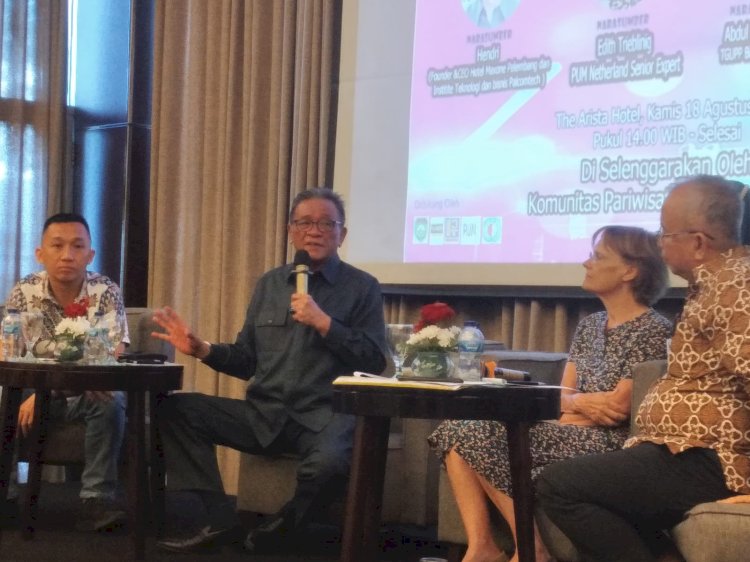 Komunitas Pariwisata Sumsel/Sriwijaya Tourism Community menggelar FGD, Kamis (18/8/2022) di The Arista Hotel Palembang. Mengusung tema “Menumbuh kembangkan Wawasan Kewirausahaan pada Pekerja Pariwisata Sumsel.(Dudy Oskandar/rmolsumsel.id). 