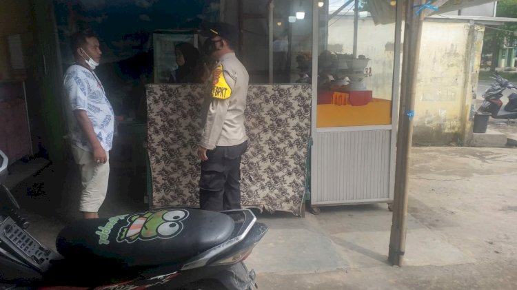 Polisi saat melakukan olah TKP. (Amizon/rmolsumsel.id)