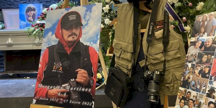 Pemakaman Margarito Martinez, jurnalis foto Meksiko yang tewas tertembak pada Januari lalu/Milenio