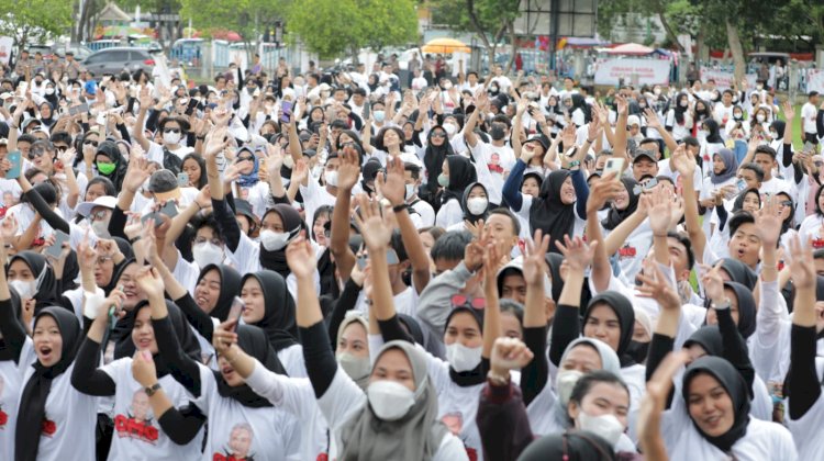 Ribuan milenial Jambi mengikuti acara Pesta Besamo di Tanah Pusako di Lapangan GOR Kotabaru, Paal Lima, Jambi/ist