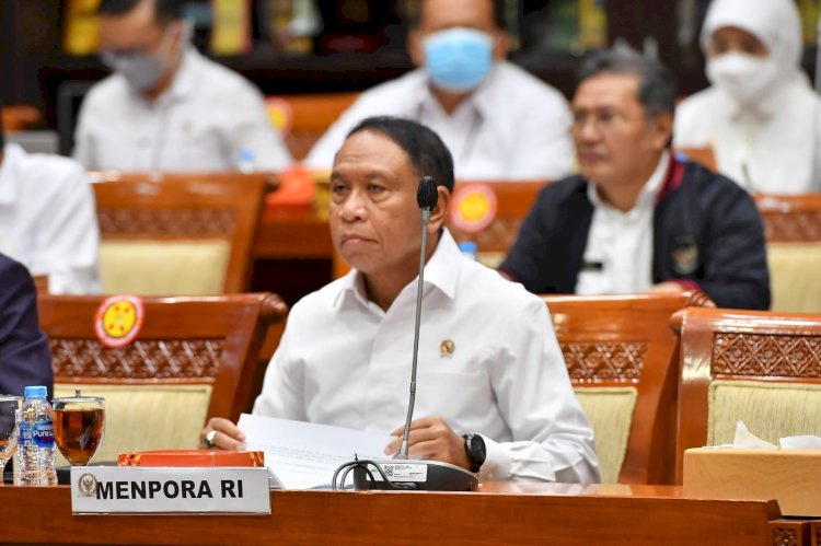 Menpora Zainudin Amali saat menghadiri rapat kerja dengan Komisi II DPR RI terkait naturalisasi Jordi amat dan Sandy Walsh/ist