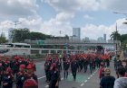 Massa Buruh Mulai Padati Gedung DPR