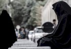 Ditahan Karena Tak Pakai Hijab, Seorang Perempuan di Iran Meningal Dunia